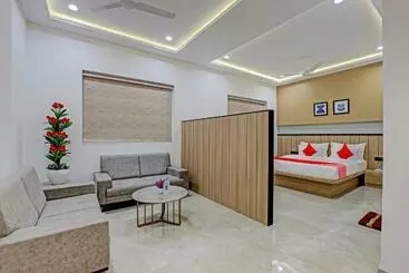 Fabhotel Rama Inn