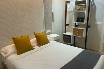 민박 Apartamentos Turísticos Castilnovo