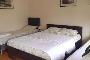 پانسیون Guesthouse Gavrilović 28 A