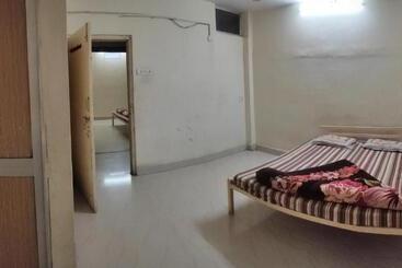 پانسیون Tiwari Dharamshala Guest House