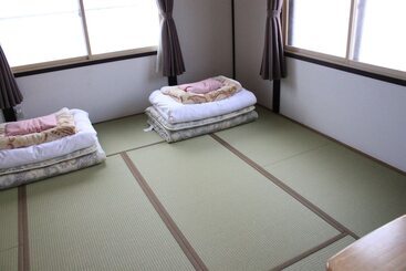 Guest House Hakodate Crossroad – Hostel