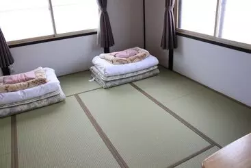 Guest House Hakodate Crossroad – Hostel