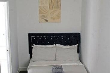 آپارتمان‌های توریست‌ها Beautiful Downtown Toronto Condo