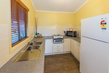 Отель Safety Beach Ocean Bungalows