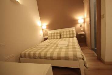 پانسیون Gold Dream