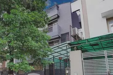 Hotel Capital O Bk House