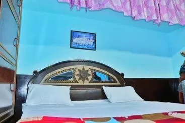 Hotel Spot On Yogi Guest House