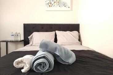 تختخواب و صبحانه Emerald Guest Room 2c