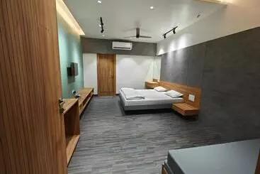 Hotel Saurabh Family