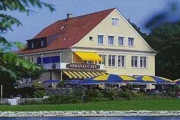 ペンション Strand Café Mit Gästehaus Charlotte