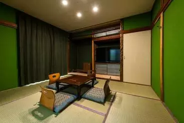 Hospedaria 三津ミーツ