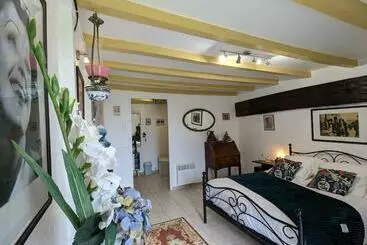 ペンション Guestroom Bouges Le Château, 1 Pièce, 2 Personnes   Fr 1 591 518