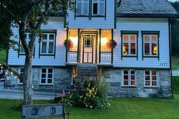 Bed and Breakfast Monshaugen Home