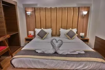 Hotel Treebo Royal Park 7 Km From Dal Lake
