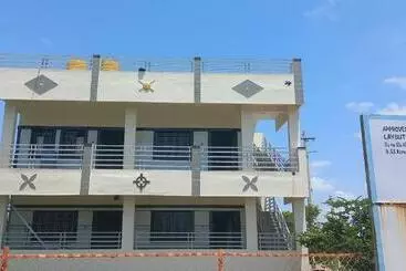 Pensió Aditya Tourist Home