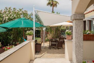 Pension (Hôtel basse catégorie) Rooms Tavolara