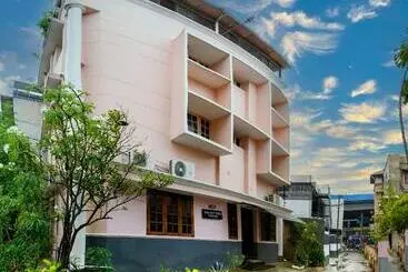 Hotelli Rams Guest House Technopark