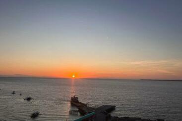 Resort S Side Hostel