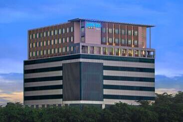 בית מלון כפרי Park Inn By Radisson Amritsar Airport