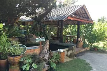 Majatalo Pai Porpeang  Guesthouse