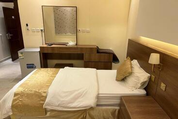 Pension Oyo 637 Home Jood Apartments