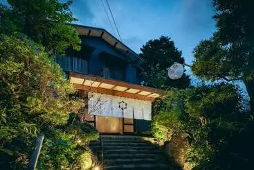 Ryokan 巛 Sen Yugawara