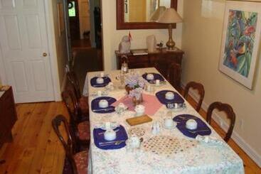 Bed and Breakfast Australis Guest House