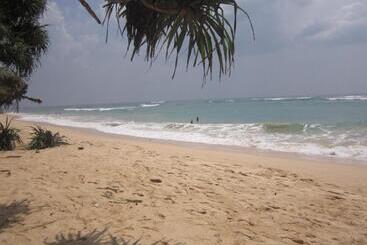 White Surfing Beach Resort