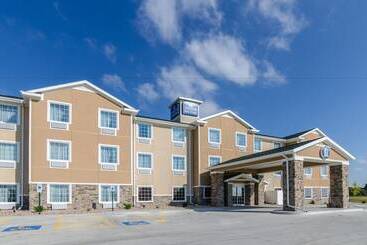 Cobblestone Hotel & Suites   Mccook