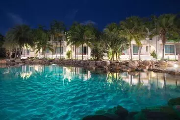 هتل Ohana Resort And Restaurant