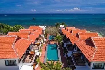 ホテル Simple Life Cliff View Resort