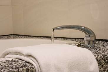 Walker Hotel Zhengyi