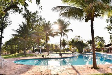 Отель Fazenda Bonjuá