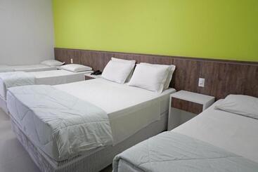 Otel Pousada Quinta Da Baleeira Mais Parque Terra Atlântica