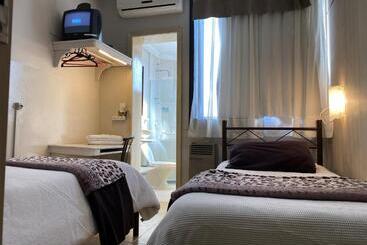 هاستل Pousada Thiany