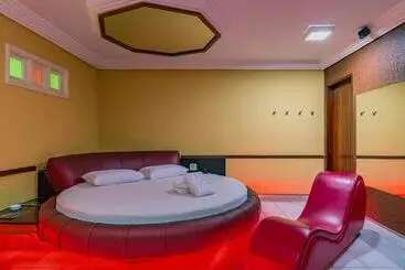 Dreams Motel