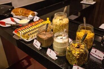 Hotel Carlton Plaza Torre