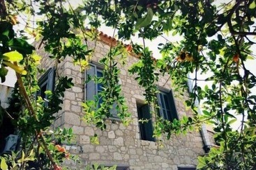 Hotel Sign Inn Butik  Hacimemis