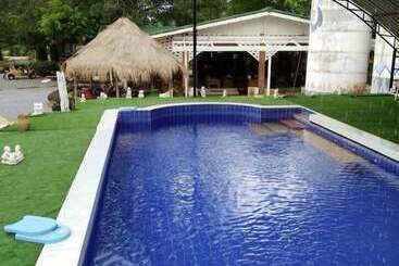 בית מלון כפרי The Secret Cliff Boutique Resort