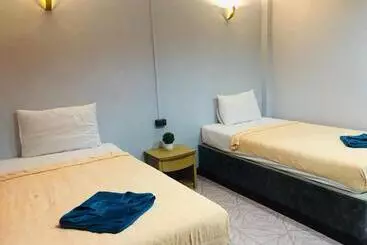Lovely Lanta Resort