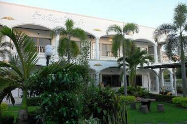 White Elephant Resort