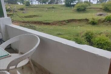 فندق Sahebs Castle Mcleodganj