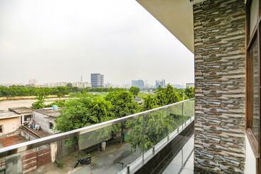 Fabhotel A&v Hospitality