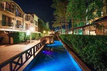 בית מלון כפרי Alean Family Resort & Spa Doville All Inclusive