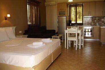 Kolokotronis Hotel & Spa