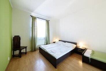 هتل Hostel Foster