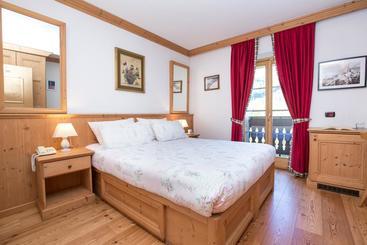 Отель Alpi & Golf