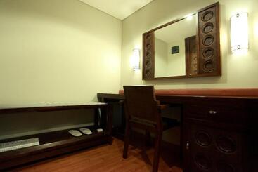 酒店 Aston Tanjung City