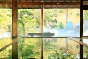 בית מלון כפרי Sunvalley Izunagaoka Main Building