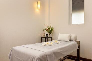 منتجع Occidental Paradise Dambulla